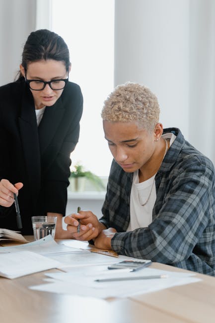 12 Real-Life Case Studies: Decisions That Changed the Course of Leaders’ Careers