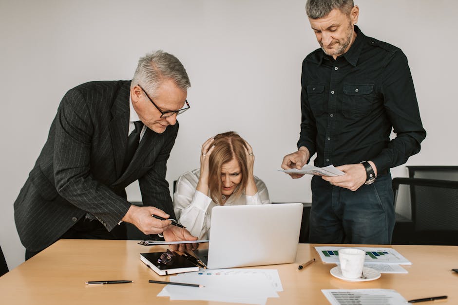 15 Real-Life Crisis Management Scenarios and the Expert Leadership Moves That Saved Them